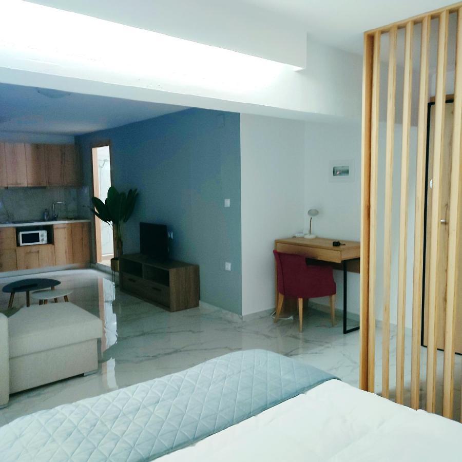 Unique By Perfect-Living Ιωάννινα Apartment ภายนอก รูปภาพ